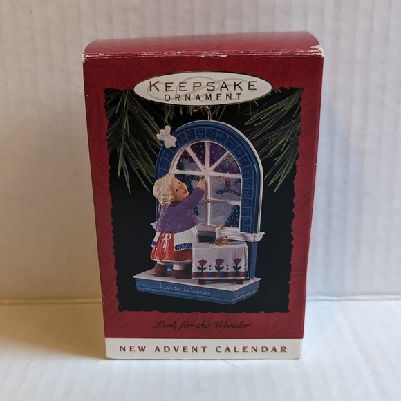 Hallmark Keepsake Ornament Look for the Wonder Advent Calendar 1993 - Picture 7 of 14